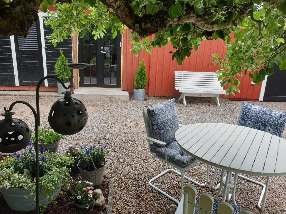 Gardshus Med Spabad Utomhus Vadstena Esterno foto